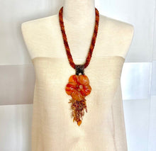 Load image into Gallery viewer, Carnelian Agate Carved Flower Crotchet Necklace
